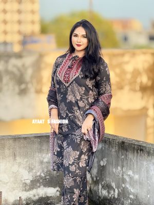 Sequins & Designer Embroidery Three-Piece 🖤_img_1