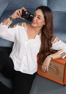 Elegant White Button-Down Shirt with Striped Details_img_1