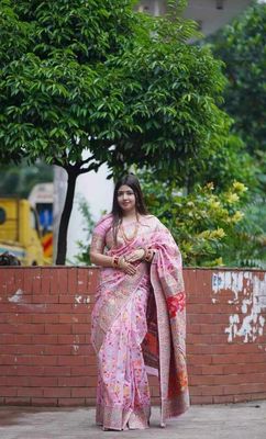 হাফ সিল্কে স্ক্রিন প্রিন্ট কাজ করা শাড়ি_img_5
