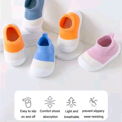 Baby Soft Knit Anti-Slip & Ultra Comfortable Dual Color Winter Shoes (3 months to 2.5 years)_img_1
