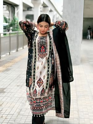 Georgette Digital Print & Mirror Work Dress Set_img_2