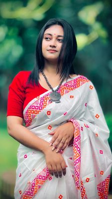 প্রিমিয়াম রেশম সিল্ক শাড়ি স্কিন প্রিন্ট এর কাজ করা ব্লাউজ পিস সহ_img_0