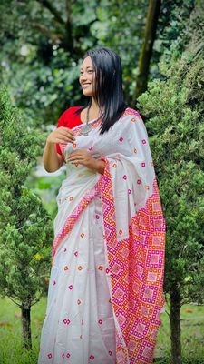 প্রিমিয়াম রেশম সিল্ক শাড়ি স্কিন প্রিন্ট এর কাজ করা ব্লাউজ পিস সহ_img_4