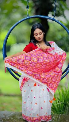 প্রিমিয়াম রেশম সিল্ক শাড়ি স্কিন প্রিন্ট এর কাজ করা ব্লাউজ পিস সহ_img_6