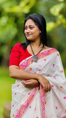 প্রিমিয়াম রেশম সিল্ক শাড়ি স্কিন প্রিন্ট এর কাজ করা ব্লাউজ পিস সহ_img_8