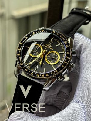 Omega Speedmaster black belt yellow hand_img_0