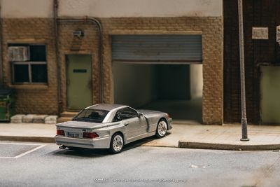 Tarmac Works 1/64 Mercedes-Benz SL 500 Koenig Specials Silver - GLOBAL64_img_2
