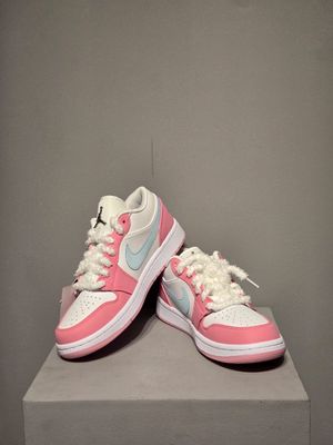 Jordan 1 low paw print_img_1