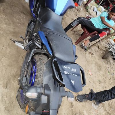 Premium Back Carrier With Handle For Yamaha MT-15 V1_img_1