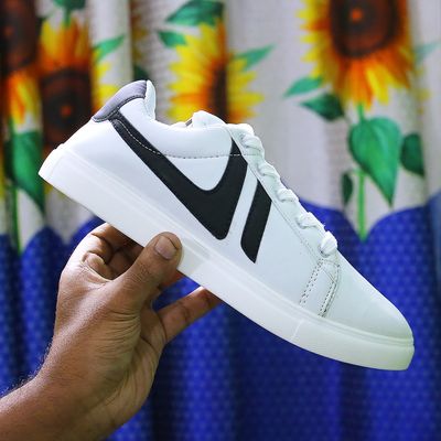 Premium Fashionable Sneaker(WN)_img_1