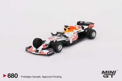 Mini GT 680 Red Bull RB16B #33 Max Verstappen 2021 Turkish Grand Prix 2nd Place_img_1