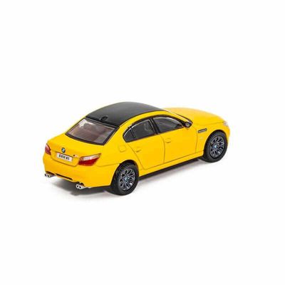 Shadow 1:64 BMW M5 (E60) Yellow Diecast Model Car_img_1