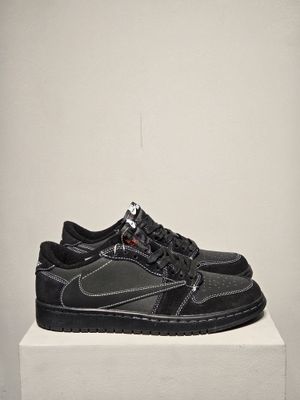 Travis Scott low black phantom_img_0