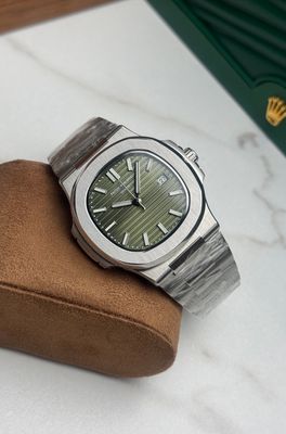 Patek Philippe nautilus green dial
