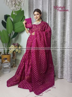 প্রিমিয়াম কোয়ালিটি কটন আরামদায়ক ভেজিটেবল বাটিক শাড়ি (C-257)