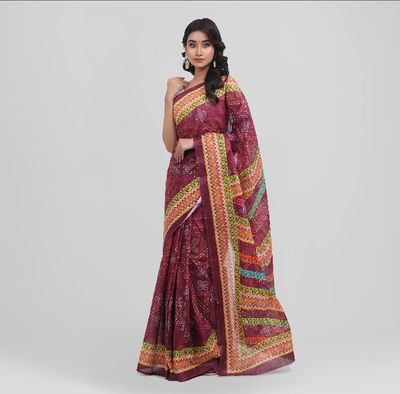 Chic Maroon Digital Printed Saree | All-Over Print with Stylish Contrast Aanchal & Border_img_5