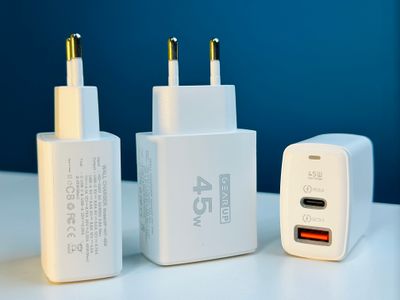 GearUP GP007 45W Fast Charging PD 3.0+ QC 3.0 USB Wall Charger  GearUP GP007 45W ফাস্ট চার্জিং PD 3.0 QC 3.0 USB ওয়াল চার্জার ।_img_0