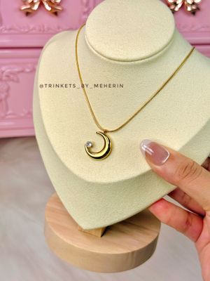 Half moon stone neckpiece (BESTSELLER)_img_1