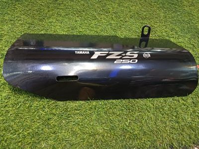 Premium Black Silencer Gourde For Yamaha FZ 25_img_0