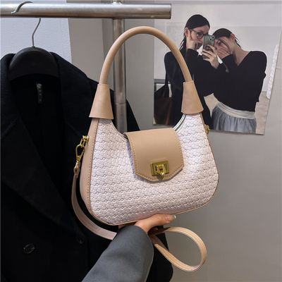 Moon hendhild bag_img_1
