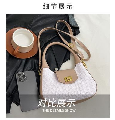 Moon hendhild bag_img_5