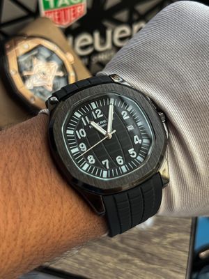 Patek Philippe Aquanaut Full Black_img_0