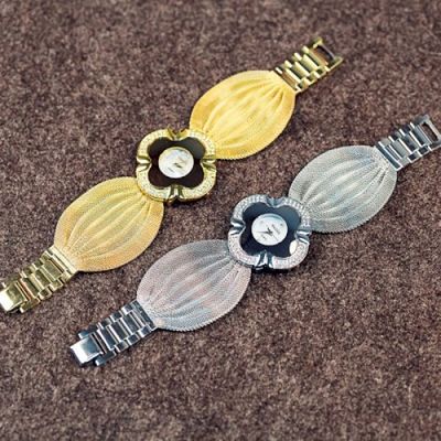 Elegant Butterfly Gold Watch_img_0