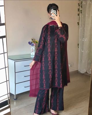 Black Flora Stitched Three Piece