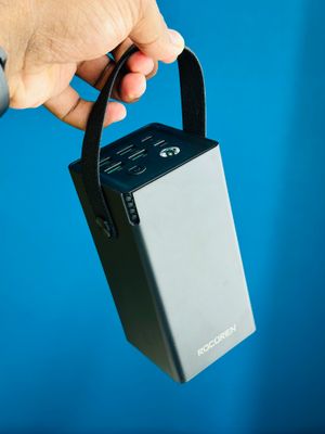 Rocoren 50,000mAh 22.5W Power Bank With Fast Charging 6 Ports USB + Type-C Powerbank With Flashlight_img_6