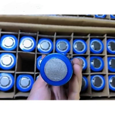 Use Cylindrical LiFePO4 40138 3.2V 20Ah Lithium Iron Phosphate Battery | Solar, EV, Golf Cart Use_img_2