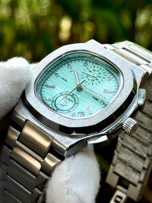 patek Philippe nautilus active chrono Tiffany blue dial_img_2