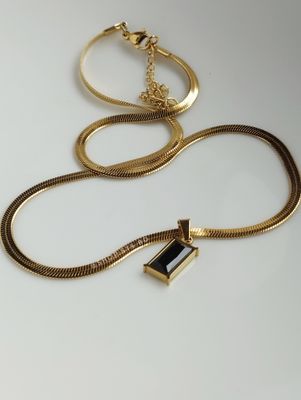 Midnight muse necklace_img_2