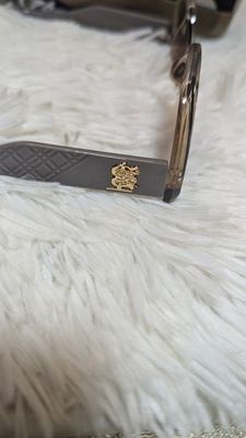 BURBERRY Luxury Ladies Sunglass With Original Box And Card_img_2