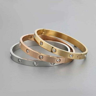 Most Demanding Full Stone Bracelet_img_1