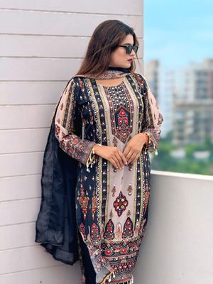 ইন্ডিয়ান ওয়েটলেছ জর্জেট কাপড়ের থ্রি পিছ_img_1
