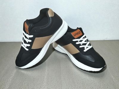 Premium Fashionable Sneakers (ADS-56)