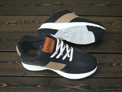 Premium Fashionable Sneakers (ADS-56)_img_2