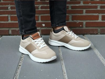 Premium Quality Sneaker (ADS-57)_img_1