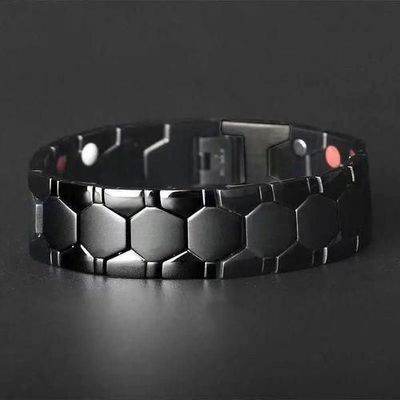 【3C VictoryEagle】Vinterly Football for Men black-color Energy Germanium_img_3