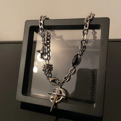 Black gem star European and American hip-hop street unisex necklace_img_1