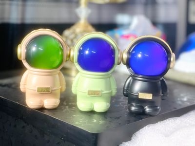 Wrader X808 Wireless Stereo Woofer Bass Cute Gift Astronaut Loud Portable Creative Active Bass Rgb Light Bluetooth Speaker_img_1