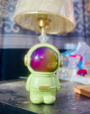 Wrader X808 Wireless Stereo Woofer Bass Cute Gift Astronaut Loud Portable Creative Active Bass Rgb Light Bluetooth Speaker_img_4