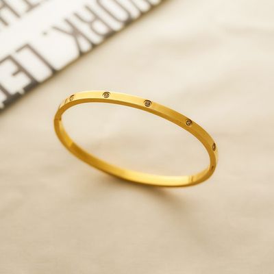White stone bracelet_img_0