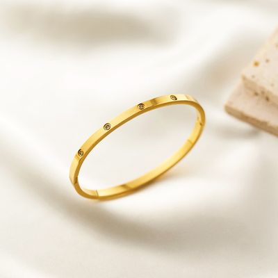 White stone bracelet_img_1