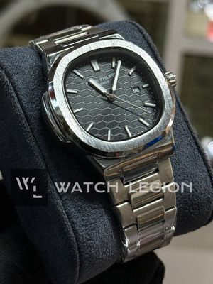 PATEK NAUTILUS HONEYCOM BLACK DIAL SWEEP_img_0