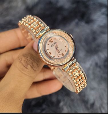 New Fashionable stainless analogue Handwatches for women's_img_2