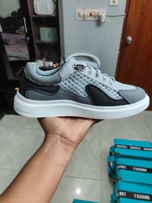 Sneakers_img_2