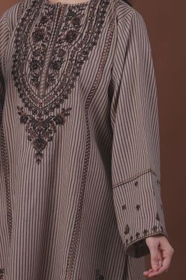 আপনার স্টাইলকে দিন নতুন মাত্রা – Farshi Shalwar Two Piece_img_7