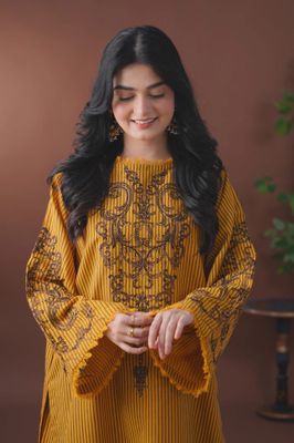 আপনার স্টাইলকে দিন নতুন মাত্রা – Farshi Shalwar Two Piece_img_2