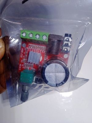 (CODE 48) 12V AMPLIFIER MODULES WITH VOLUME._img_0